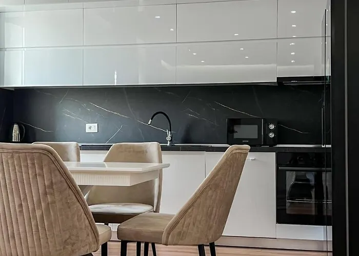 アパート Lux At Arlis